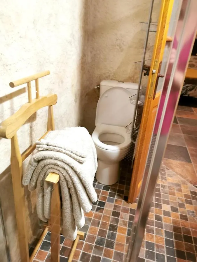Apartman Studio Charmant A Bio Avec Jardin Et Piscine Partagee 32 M² Franciaország